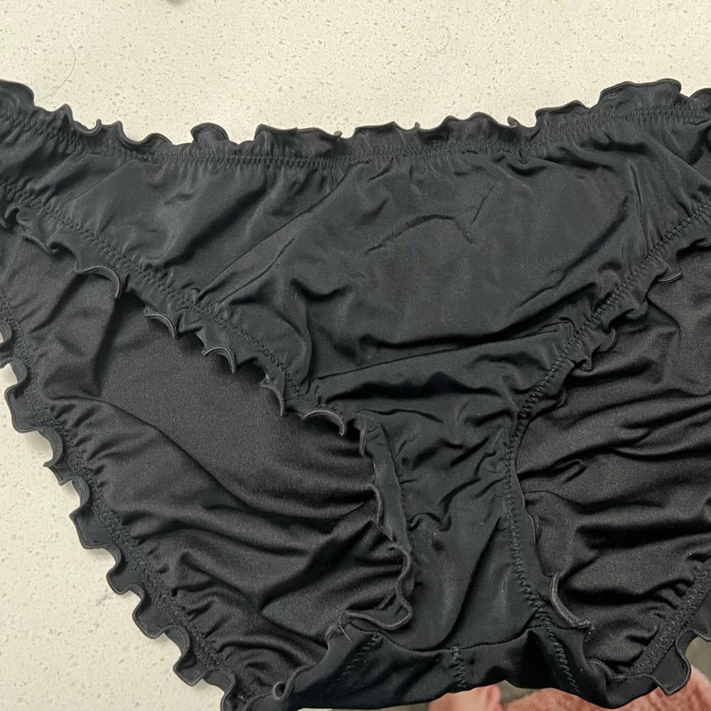 VS cheeky ruffle bikini bottom